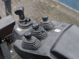 2008-toyota-7fbef16-1485356-49017744