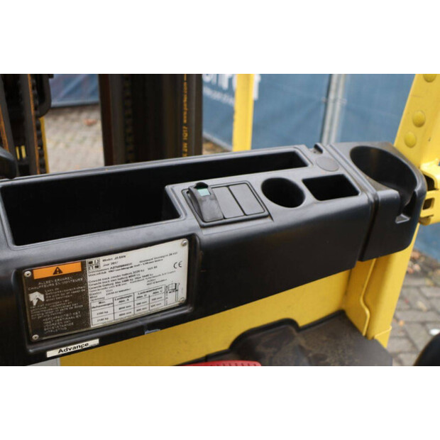 2017 Hyster J2.5XN-49017776