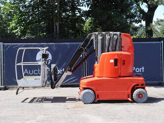 2012-jlg-toucan-1310-1485365-49017995