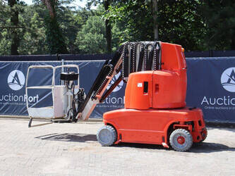 2012-jlg-toucan-1310-1485365-49017996