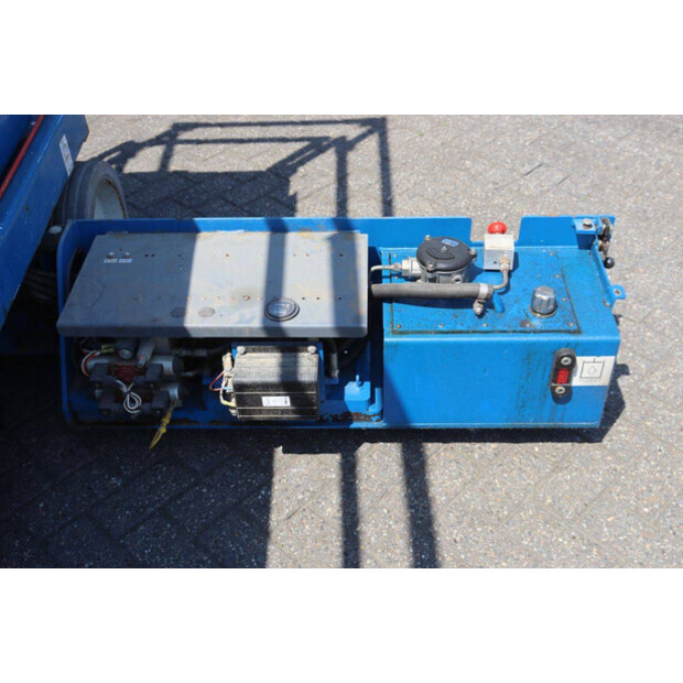 2015 SkyJack SJIII-3226-49018081