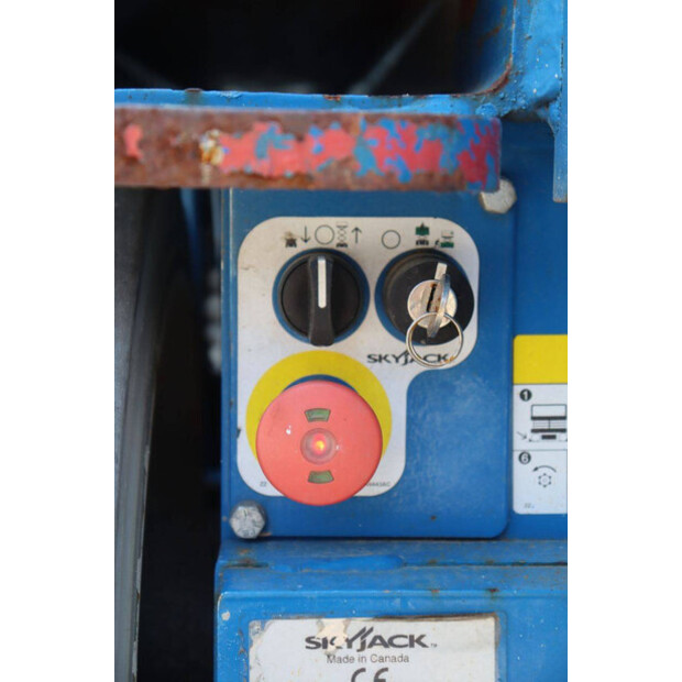 2015 SkyJack SJIII-3226-49018085