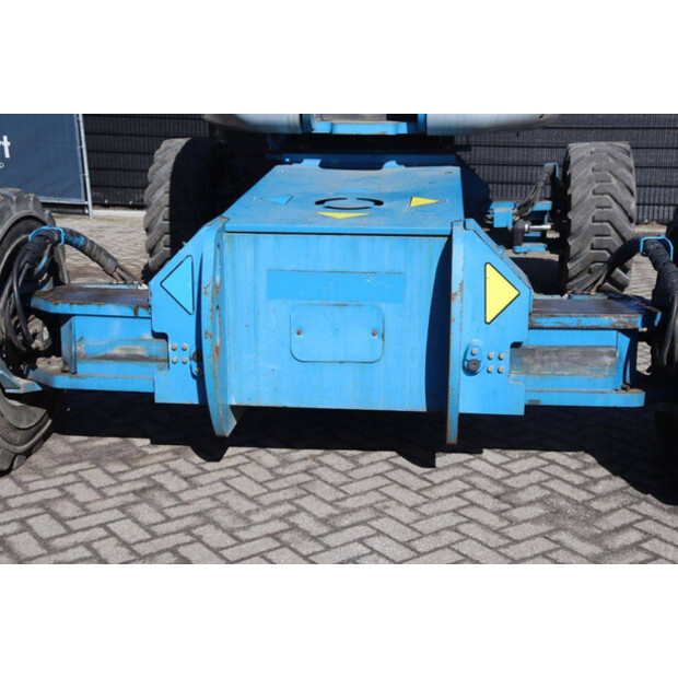 2012 Genie S-125-49018371