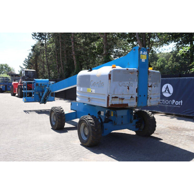 2012 Genie S-45-49018405