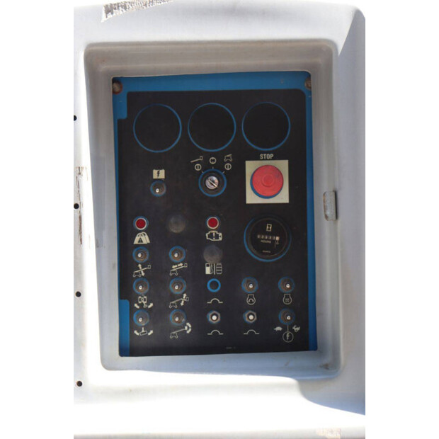 2012 Genie S-45-49018422
