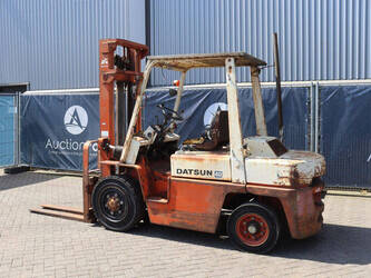 datsun-yf03-1485384-49018489