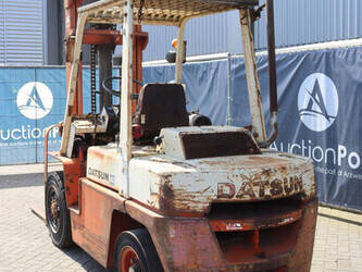 datsun-yf03-1485384-49018490