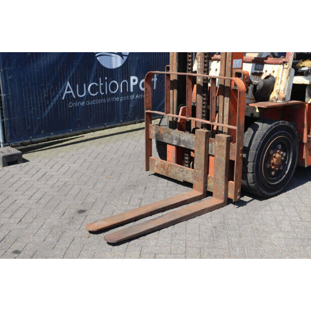 Datsun YF03-49018496