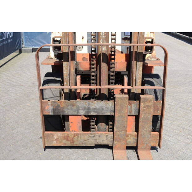 Datsun YF03-49018498