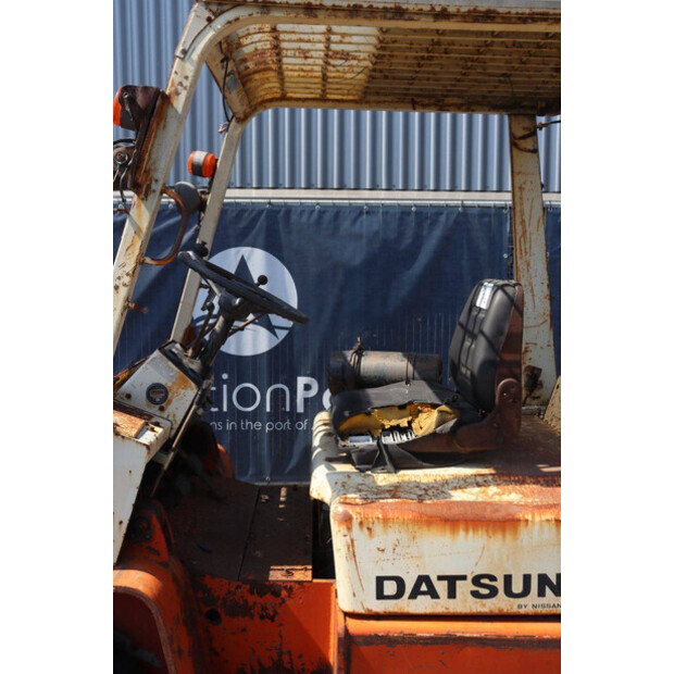 Datsun YF03-49018507