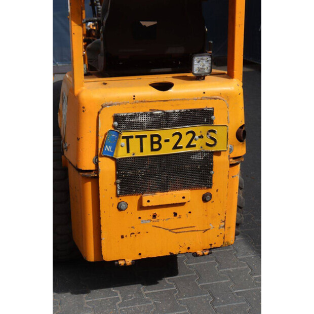 2008 WCM FOX HT25J-49018669