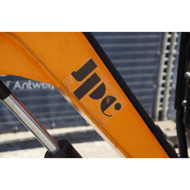 2024 JPC HT12-49019063