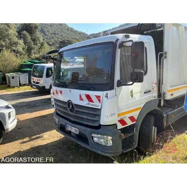 2016 Mercedes-Benz ATEGO-49024203