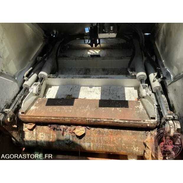 2016 Mercedes-Benz ATEGO-49024211