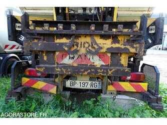2011-mitsubishi-canter-1485538-49024280