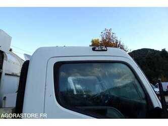2011-mitsubishi-canter-1485538-49024322