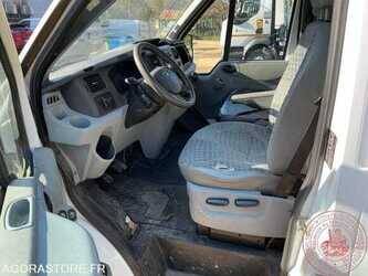 2009-ford-transit-1485539-49024333