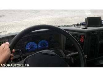 2006-renault-premium-1484904-49024357