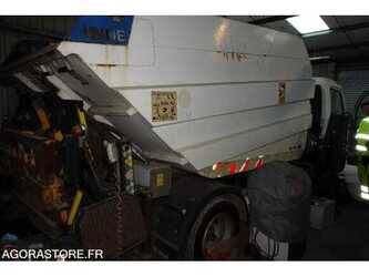 2011-mitsubishi-canter-1485554-49024560