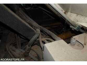 2011-mitsubishi-canter-1485554-49024572
