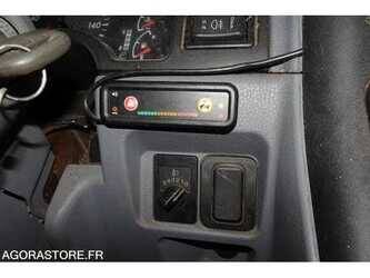 2011-mitsubishi-canter-1485554-49024592