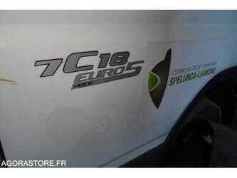 2011-mitsubishi-canter-1485554-49024599