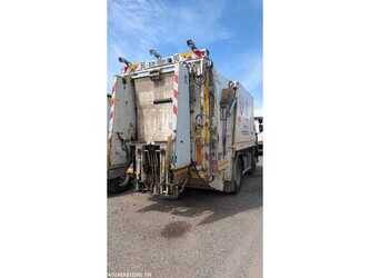 2014-renault-d-wide-1485555-49024609