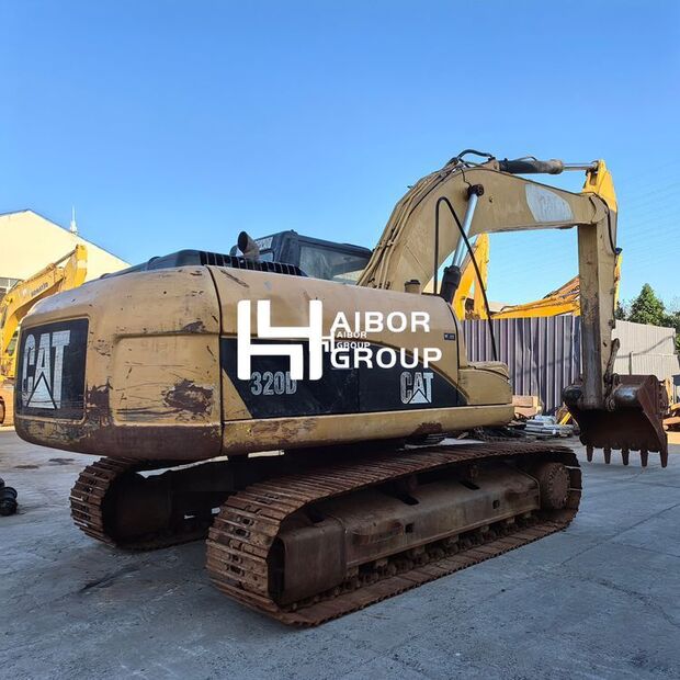 2017 كاتربيلر 320D-49025123