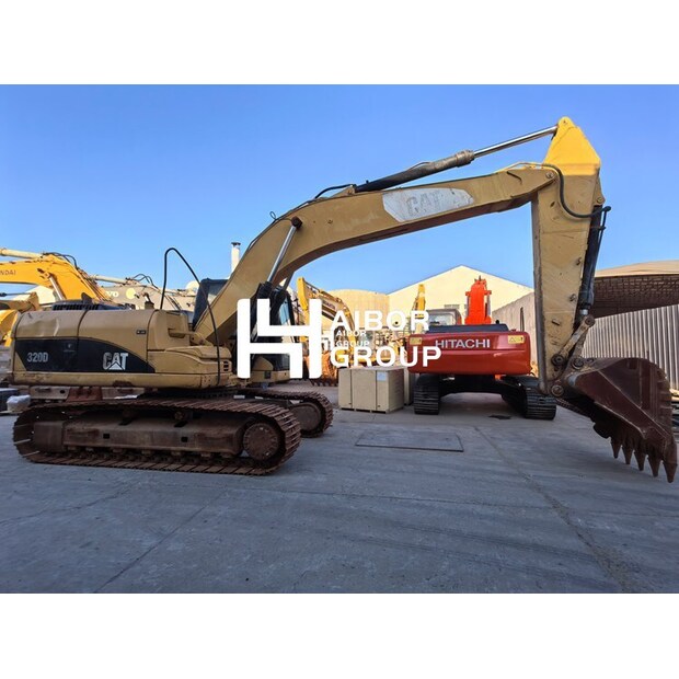 2017 كاتربيلر 320D-49025134