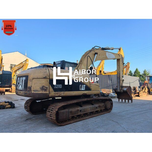 2017 كاتربيلر 320D-49025151