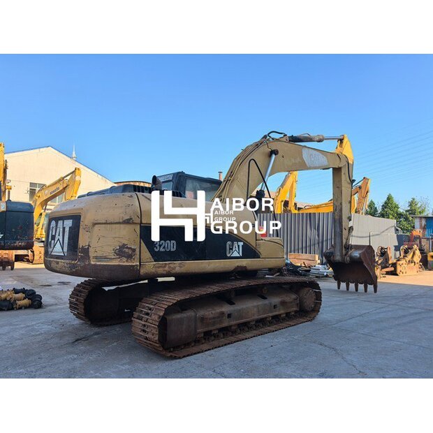 2017 كاتربيلر 320D-49025211