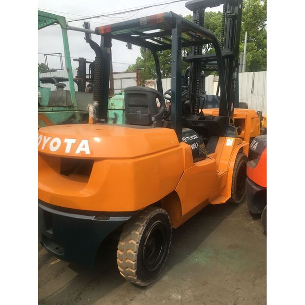 2016 Toyota FD50-49025246