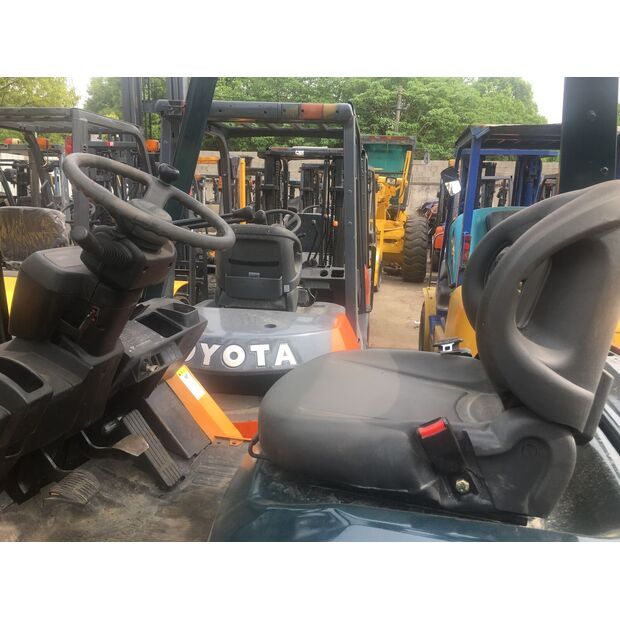 2016 Toyota FD50-49025249
