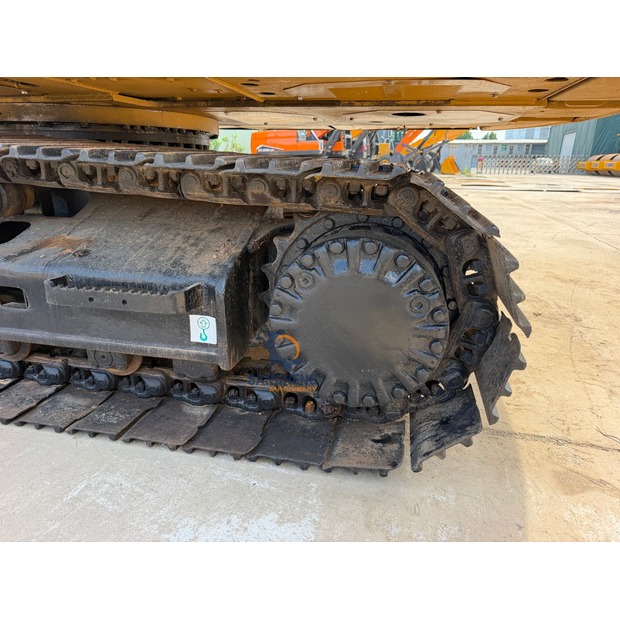 2019 Caterpillar 320D2L-49025453