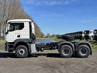 2025-man-tgs-33-480bb-49025800