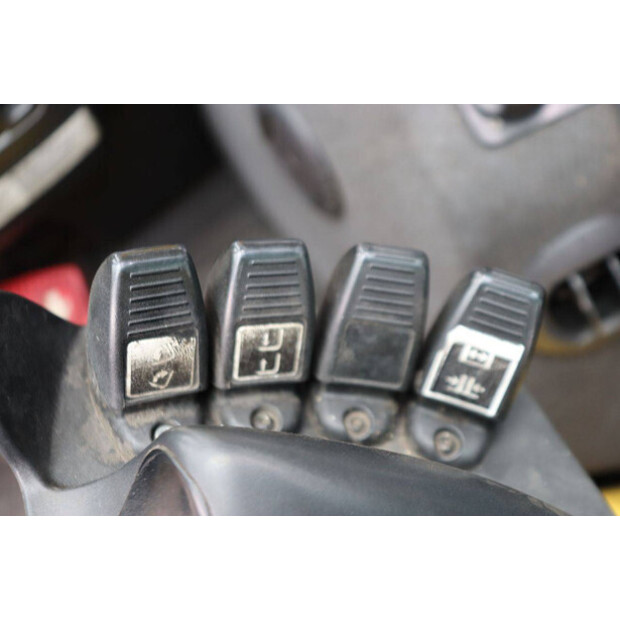 2010 Hyster H4.0FT6-49026228