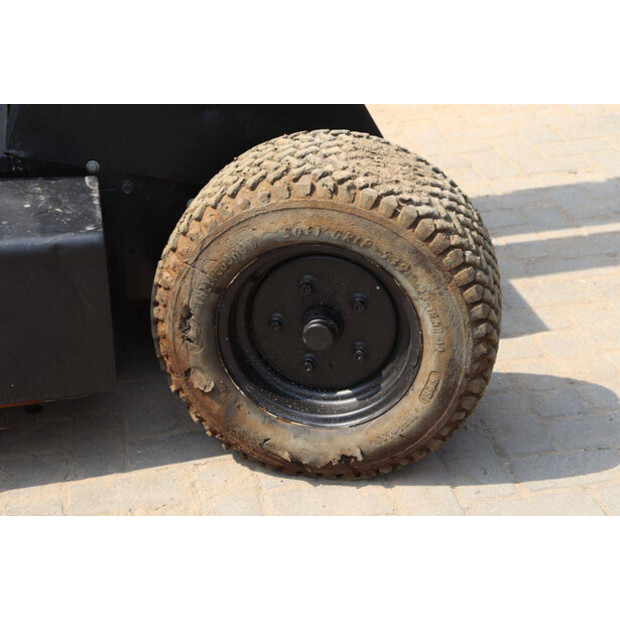 2011 Niftylift HR12 NDE-49026426