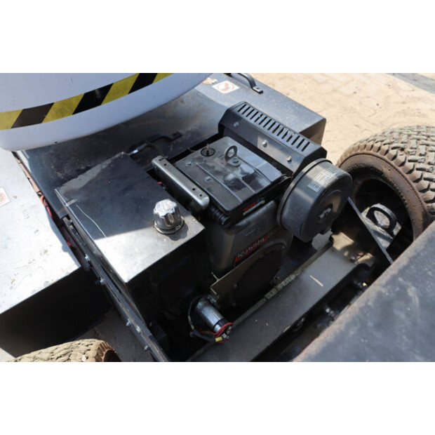 2011 Niftylift HR12 NDE-49026429