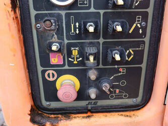 2009-jlg-m450aj-1485651-49026512