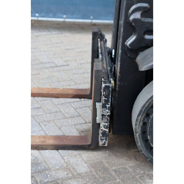 2015 Hyster H2.5FT-49026562