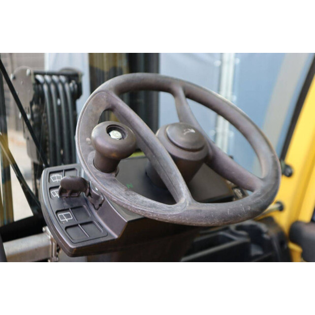 2015 Hyster H2.5FT-49026576