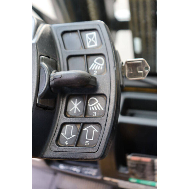 2015 Hyster H2.5FT-49026584