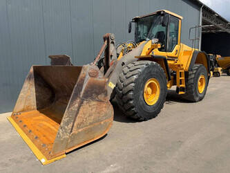 Image for WHEEL LOADERS 2010 Volvo L180F