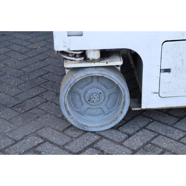 2013 Genie GS-2046-49026837