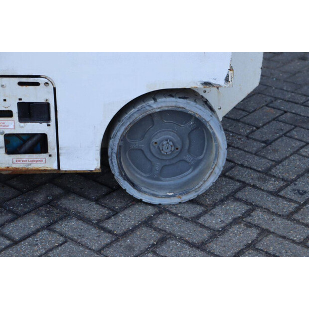 2013 Genie GS-2046-49026838