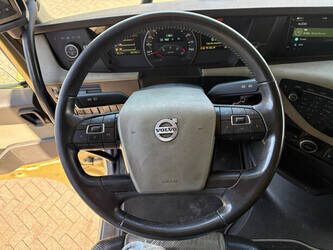 2019-volvo-fh-540-1485677-49027357