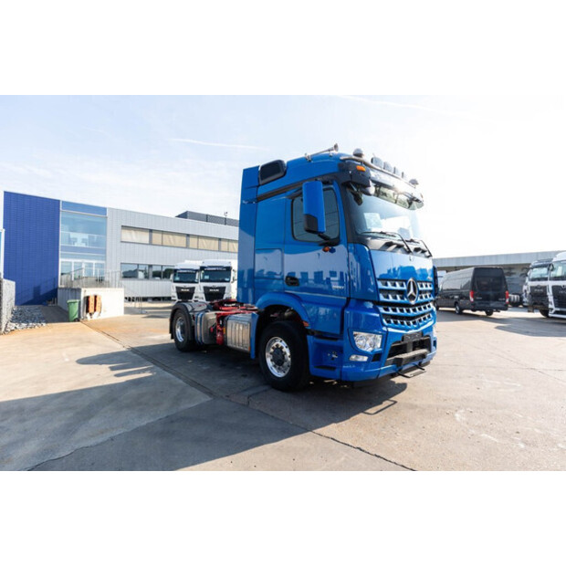 2023 Mercedes-Benz AROCS 1951-49027381