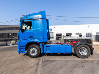 2023-mercedes-benz-arocs-1951-49027386