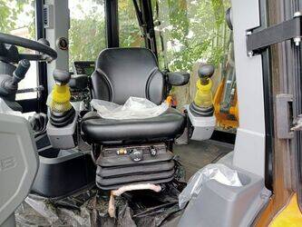 Image for BACKHOE LOADERS 2025 JCB 3CX