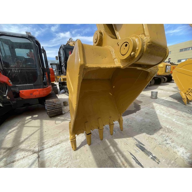 2025 Caterpillar 320BL-49030322